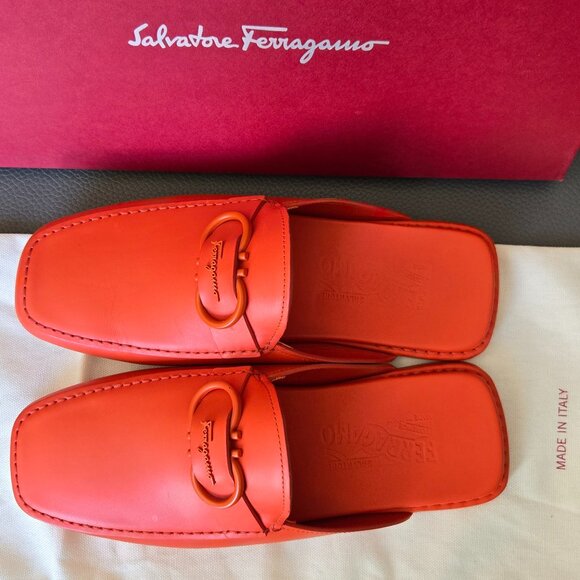 Salvatore Ferragamo Vulcano Red Calf Leather Mule - Picture 5 of 12